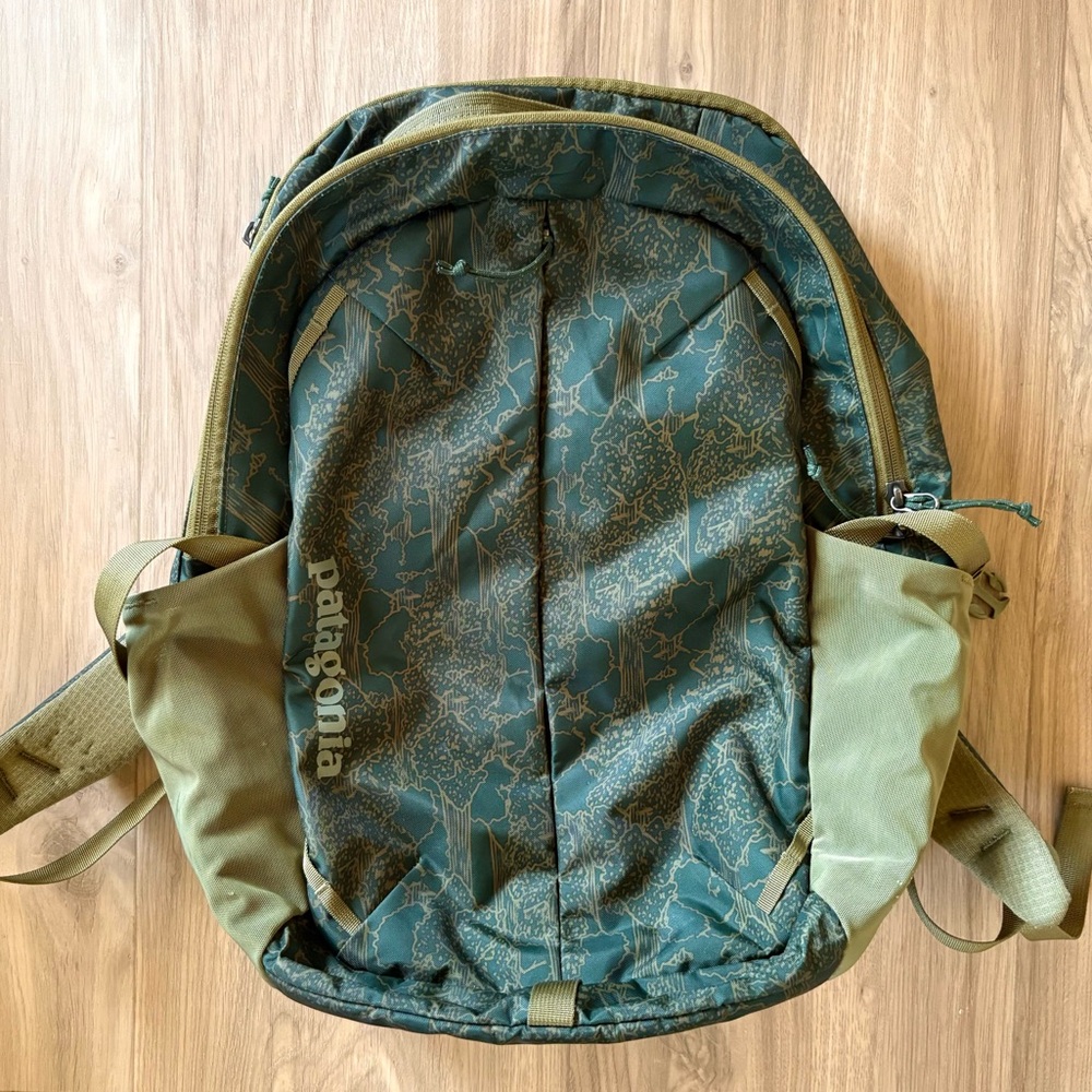 Patagonia Refugio Daypack 26L Forest Print